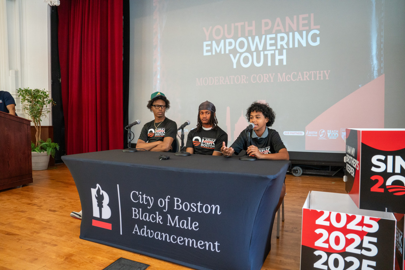 3 students speak at the MBK Youth Summit